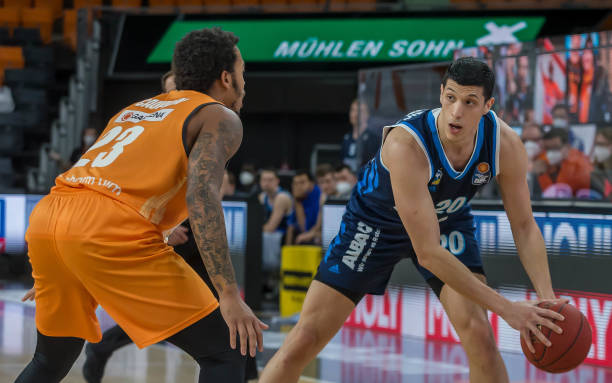 24名虽未 24名虽未