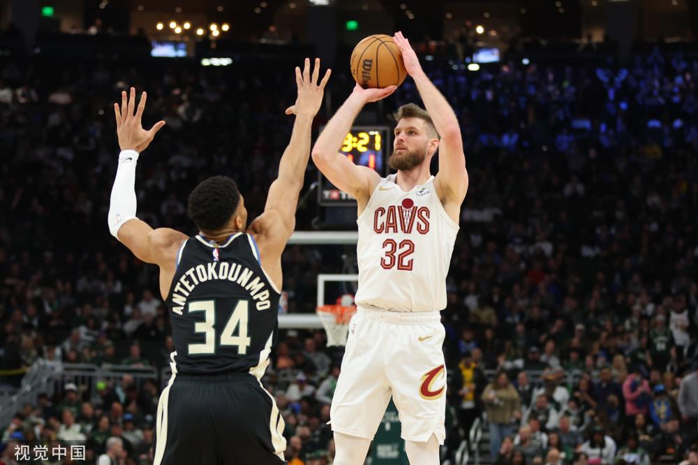 张玉宁的发 张玉宁的发