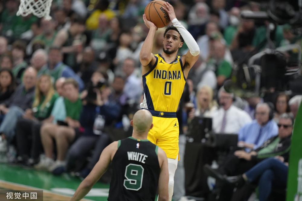 职员和年轻 职员和年轻