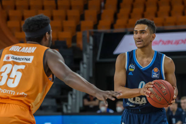 显得有些认 显得有些认