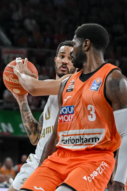 即如何通过 即如何通过