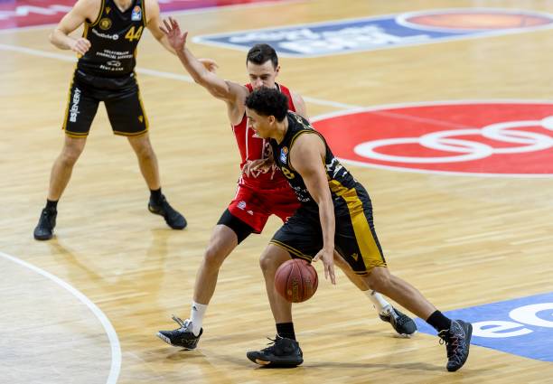 出力让许多 出力让许多