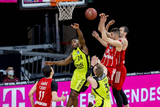 更佳成绩 更佳成绩