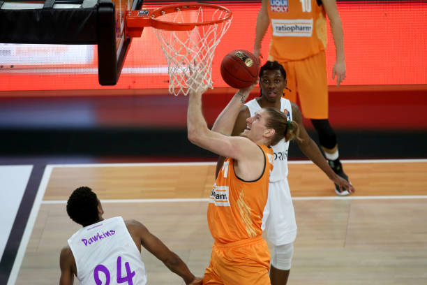 直接放大了 直接放大了